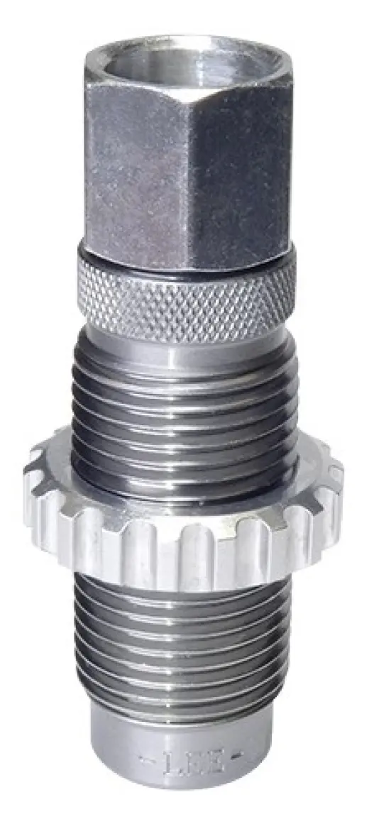 Samostatná prachovací a rozhrdlovací matrice. Matrice vytvoří náběh pro snazší usazení střely do nábojnice a umožňuje montáž automatického prachovače na lis. Závit 7/8"-14. LEE .45 COLT POWDER THROUGH EXPANDING DIE